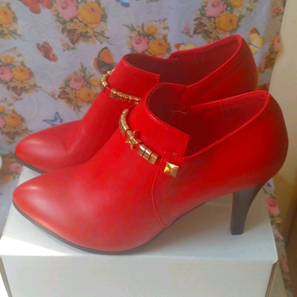 Red Ankle Shoes